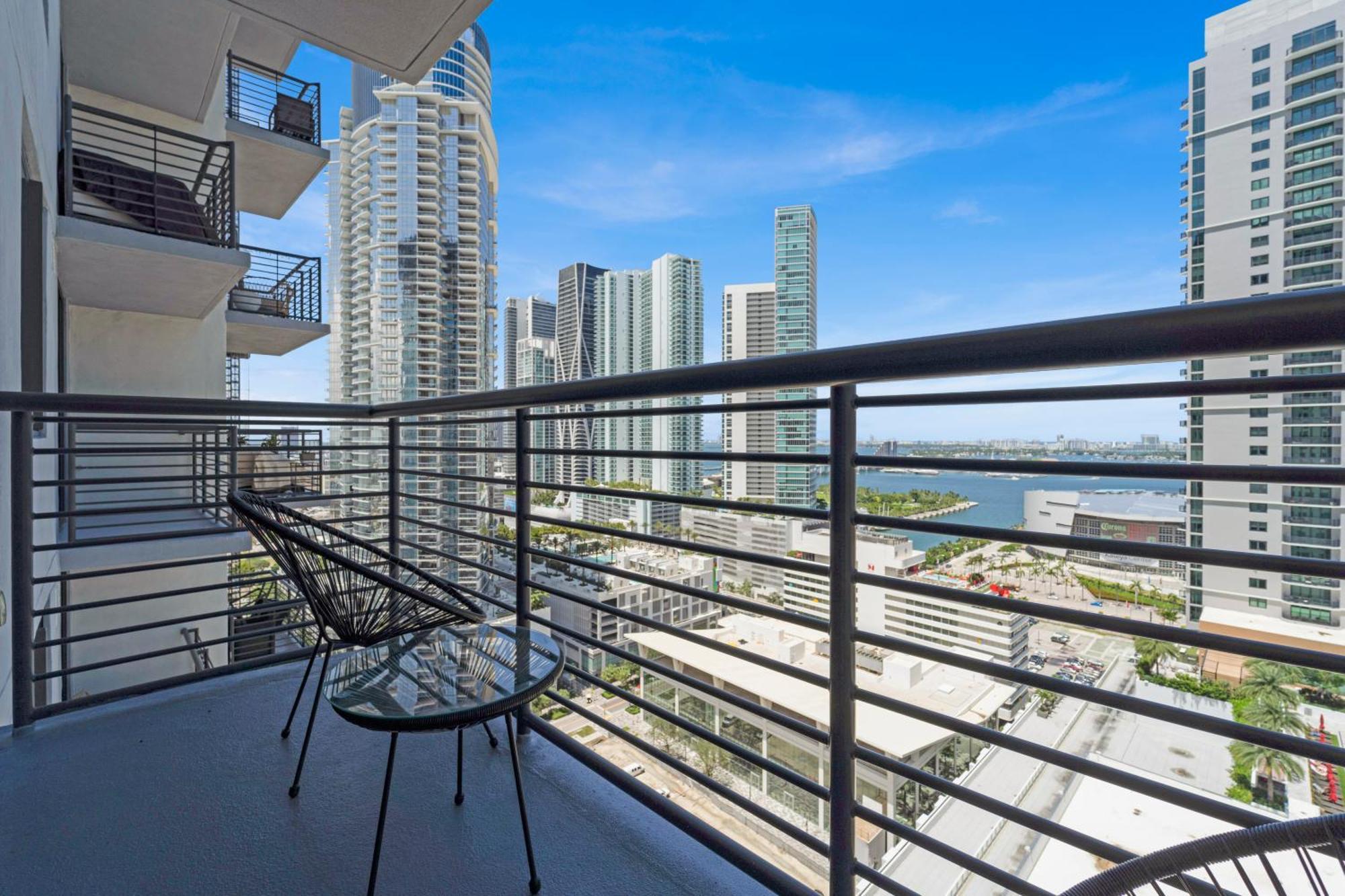 Devereaux Miami Luxury One-Bedroom And Studios Ngoại thất bức ảnh
