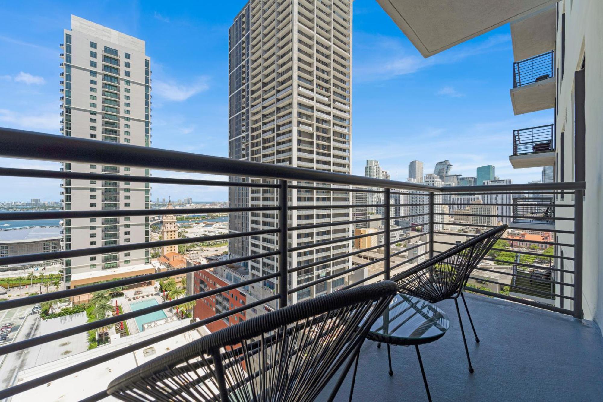Devereaux Miami Luxury One-Bedroom And Studios Ngoại thất bức ảnh